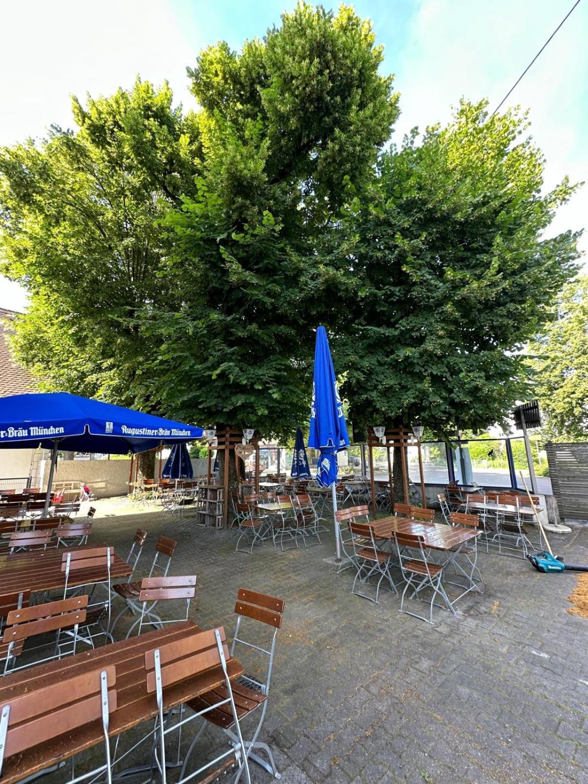 Gasthaus - Hotel Neue Post Meitingen エクステリア 写真